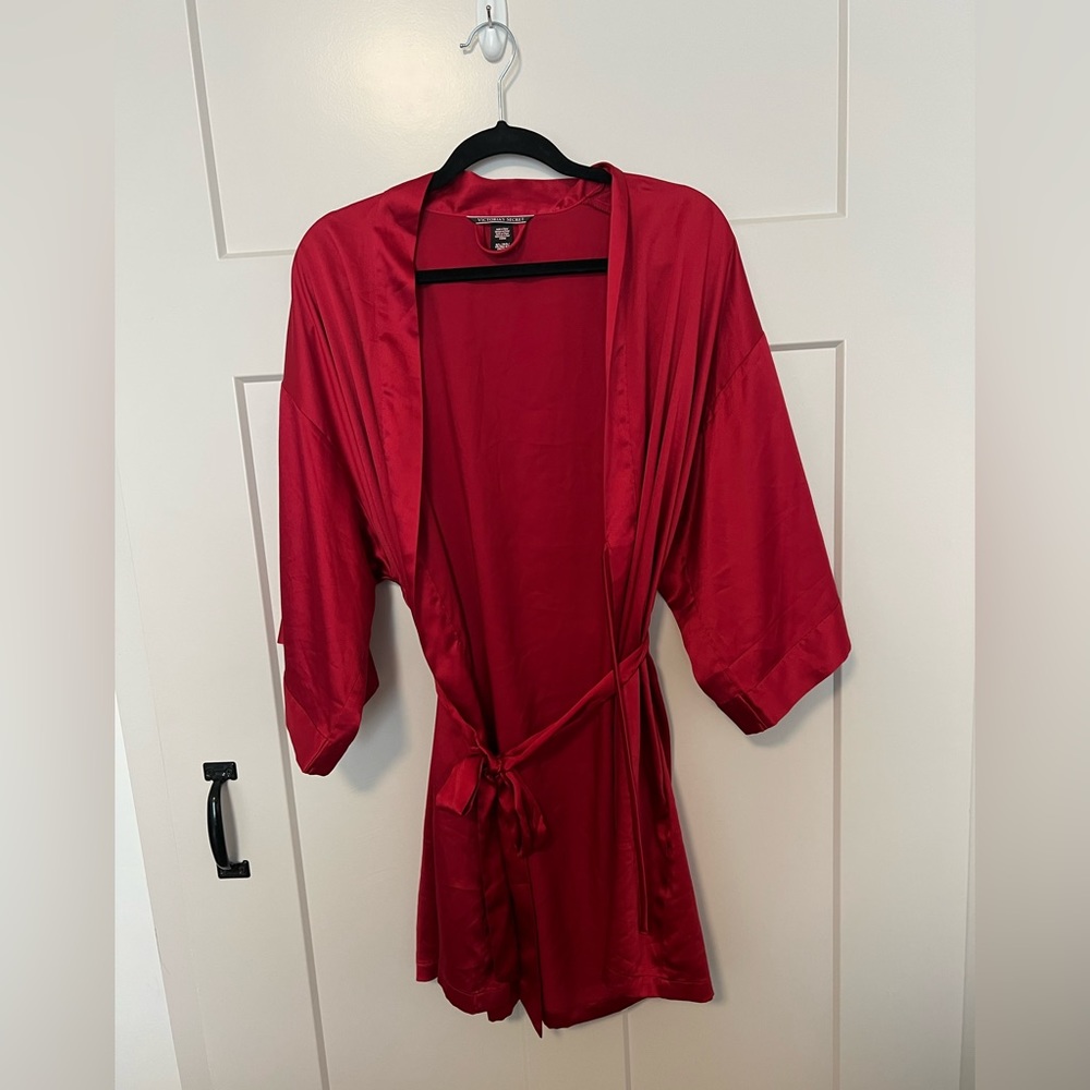 Victoria’s Secret Red Satin Robe. Size M/L.